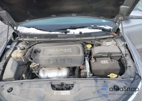 2015 Chrysler 200 Limited z USA, uszkodzony, nr VIN 1C3CCCAB5FN609736